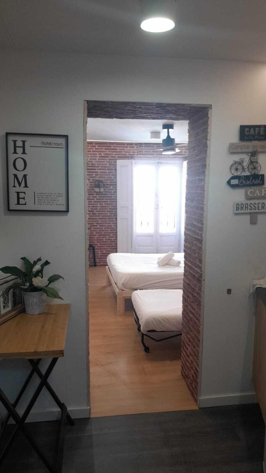 Apartamentos Preciados Madrid Værelse billede