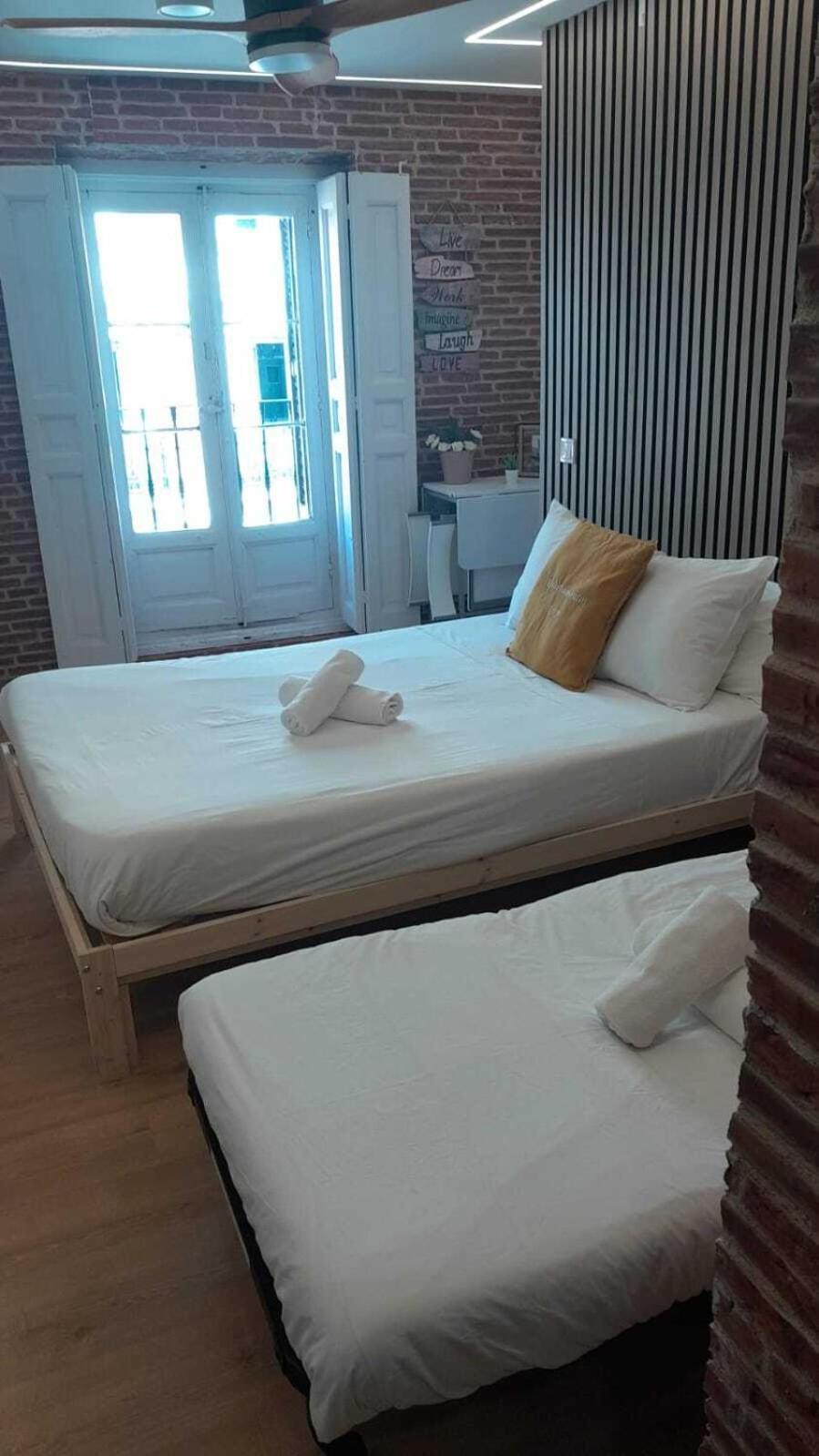 Apartamentos Preciados Madrid Værelse billede